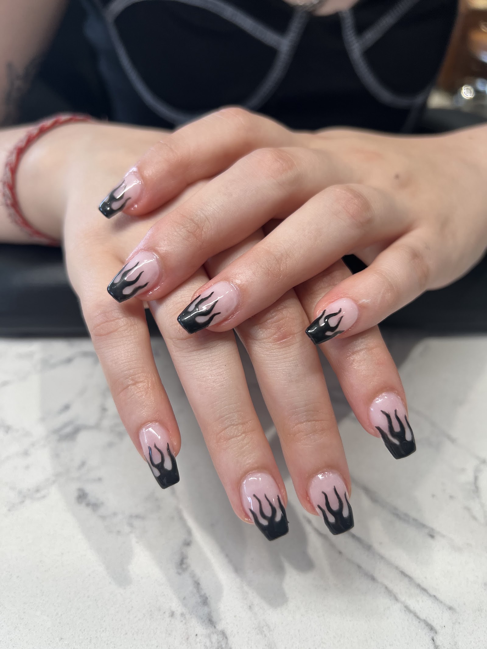 Vivid Nails & Spa nail photo 1