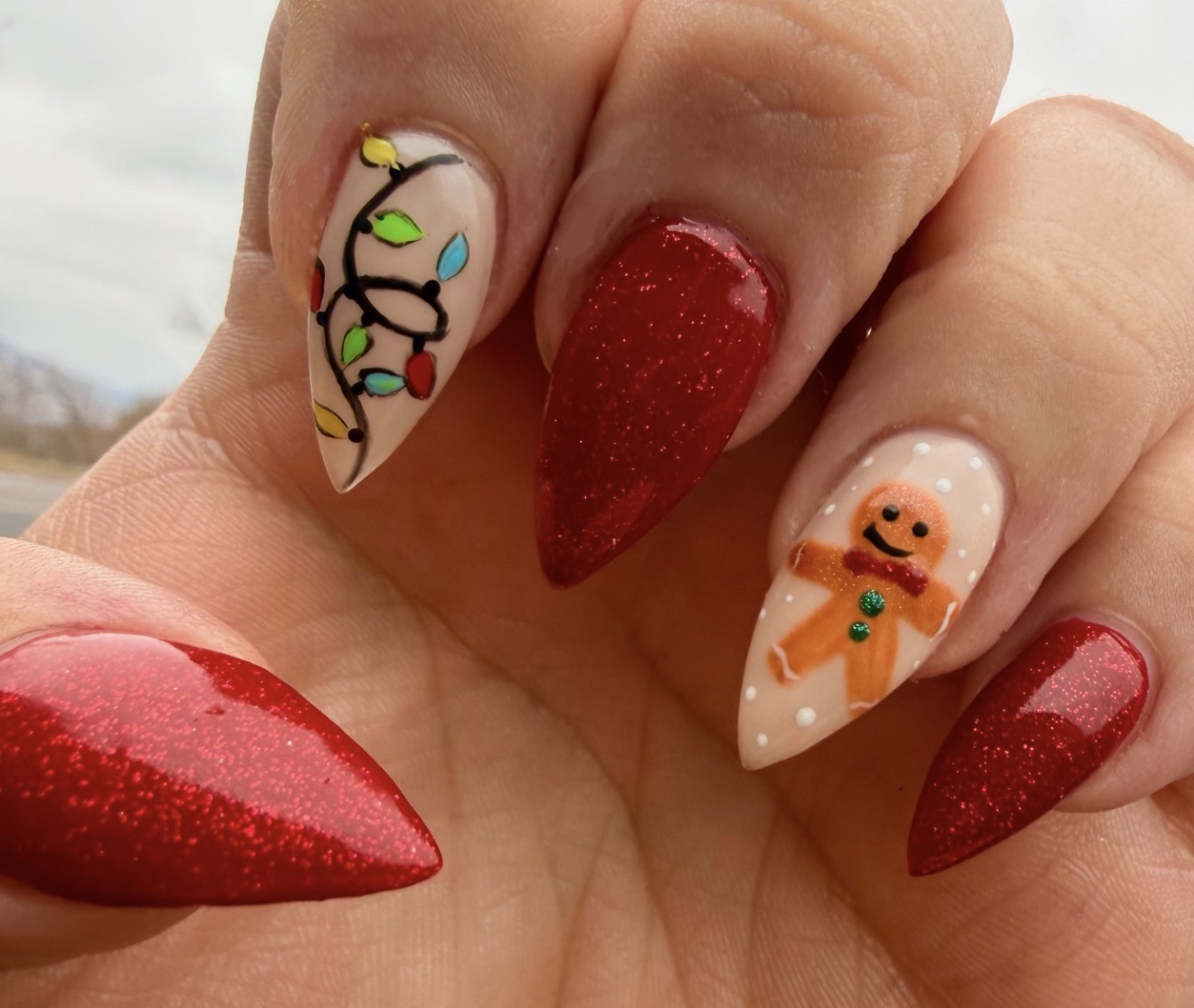 Vivid Nails & Spa nail photo 2