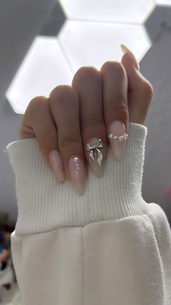 Vivid Nails & Spa nail photo 5